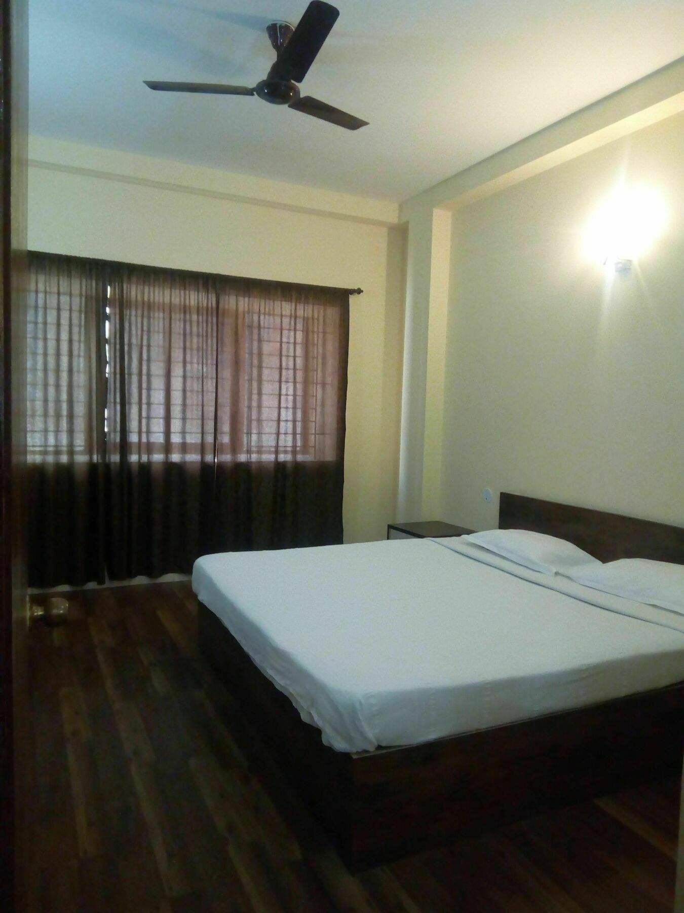 Samrudhi Hotel